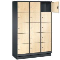 EVO Volkern / HPL locker with 15 wide compartments